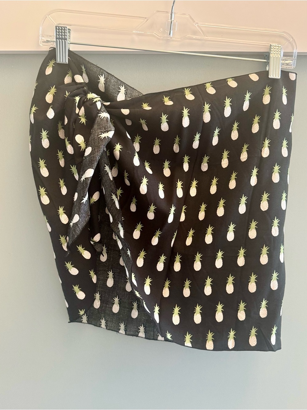 Kenny Flowers Sarong with Pineapples - one size